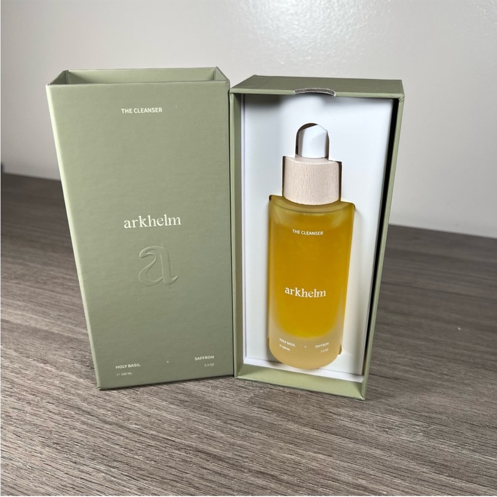 Arkhelm Saffron & Basil Organic Gentle Face Cleanser - Picture 6 of 8